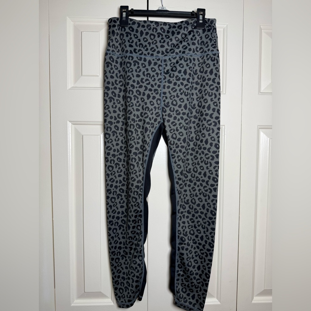 Allfenix Leopard Print Athletic Leggings‎